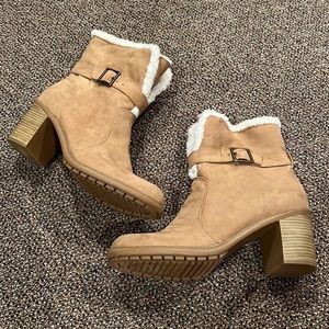 American Eagle Suede/Sherpa Heeled Ankle Boots